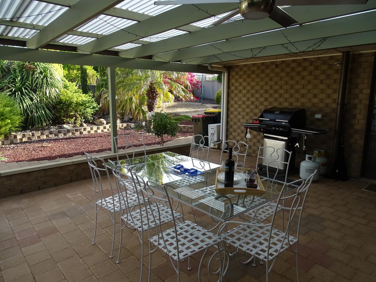 3 Pears On The Park Mclaren Vale Villa Exterior photo